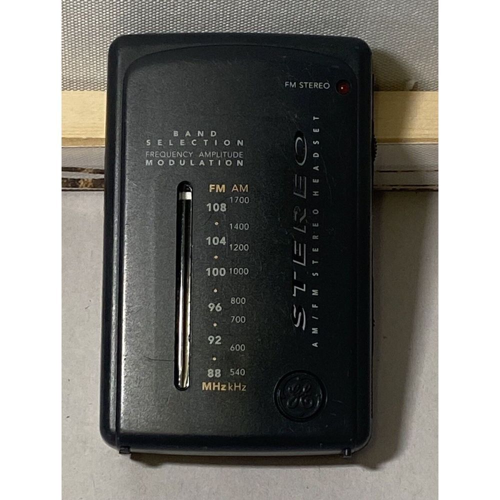 GE 7-1637A AM FM Stereo Headset Radio Handheld Portable Tested Works!